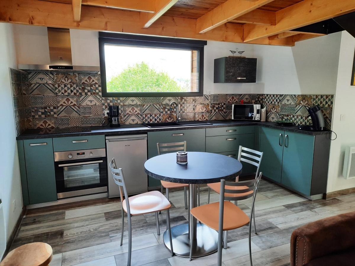 Chalet A L'Oree Du Bois Avec Parking Tournavaux ภายนอก รูปภาพ