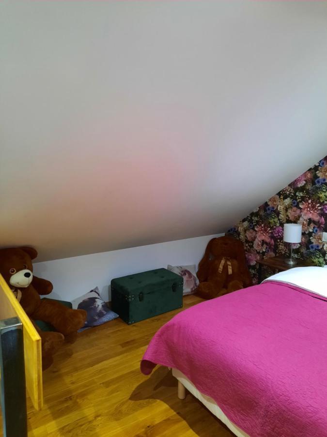 Chalet A L'Oree Du Bois Avec Parking Tournavaux ภายนอก รูปภาพ