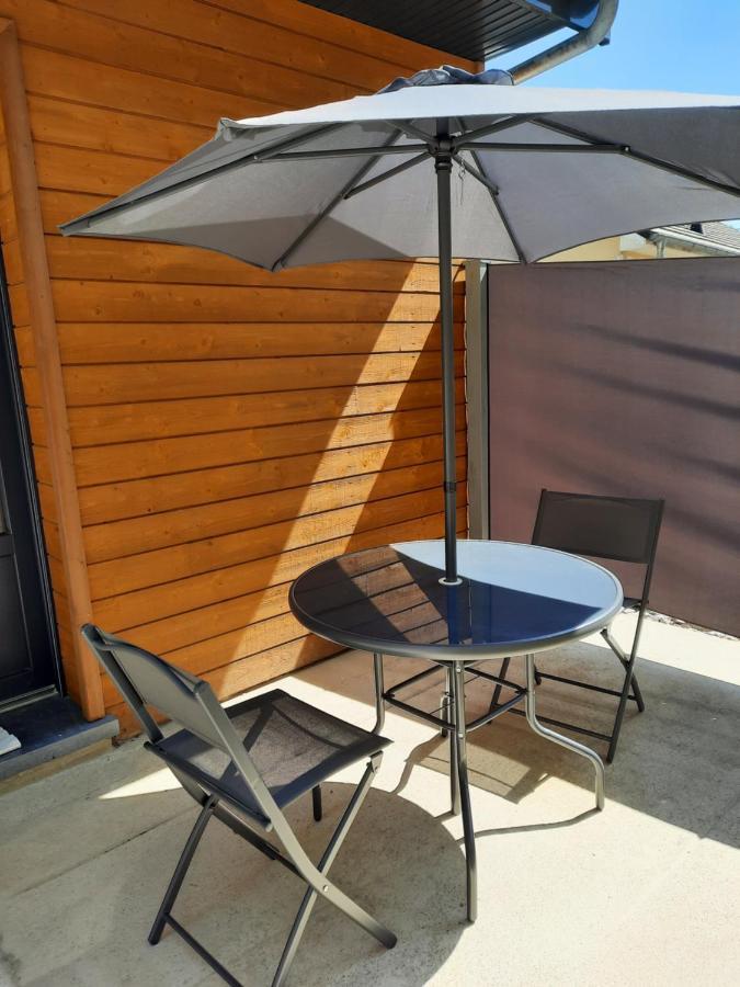 Chalet A L'Oree Du Bois Avec Parking Tournavaux ภายนอก รูปภาพ